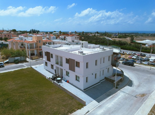 Apollo — Exterior — 4