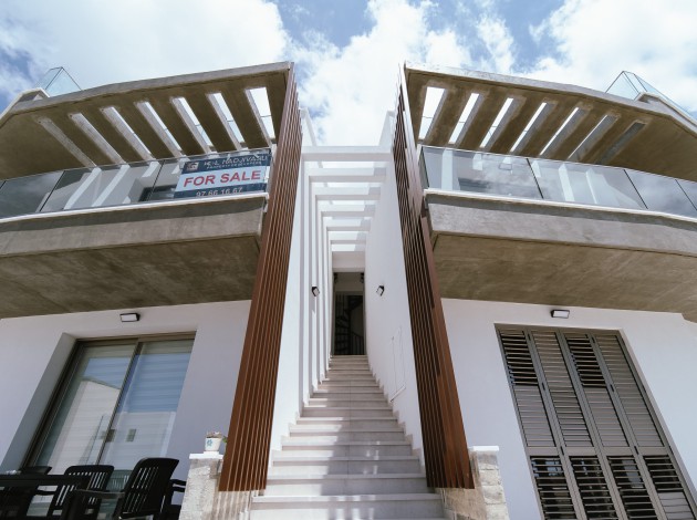 Apollo — Exterior — 40