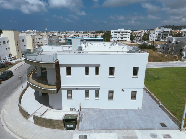 Apollo — Exterior — 6