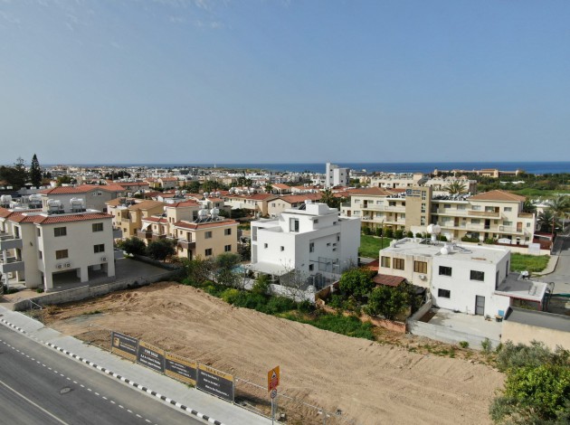 Sea & City — Area — DJI 0001