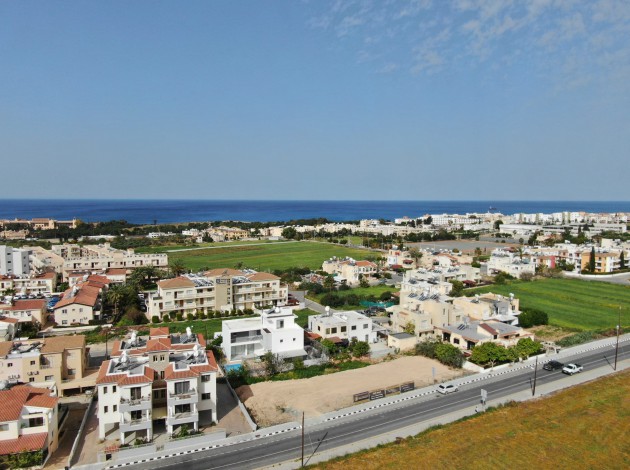 Sea & City — Area — DJI 0014