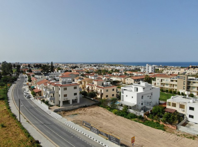 Sea & City — Area — DJI 0017