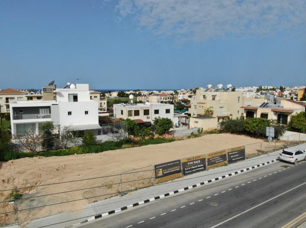 Sea & City — Area — DJI 0994